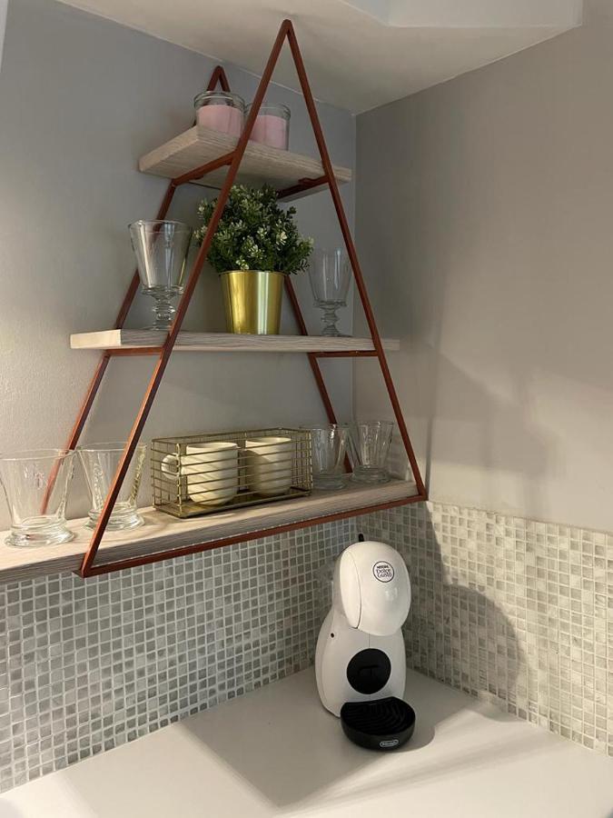 Cute Apartment For Young Travellers Рига Екстериор снимка